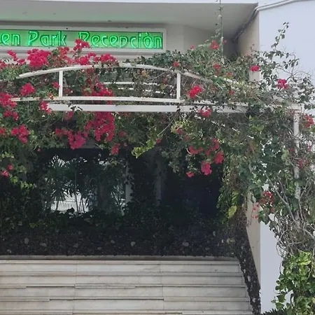 Studio Green Park Aparthotel